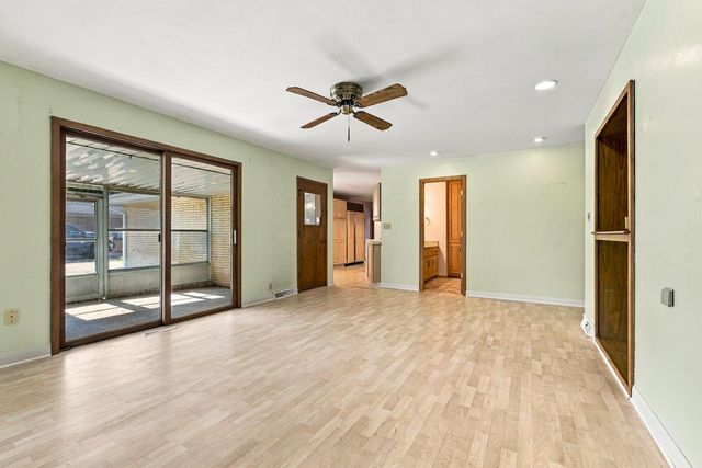 3920 Fiebrantz DRIVE, Brookfield, WI 53005