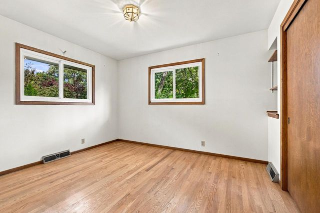 3920 Fiebrantz DRIVE, Brookfield, WI 53005