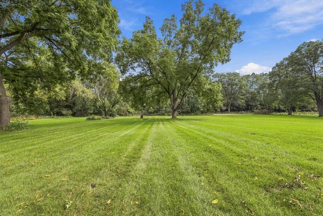 3920 Fiebrantz DRIVE, Brookfield, WI 53005