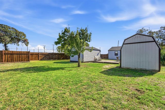 3307 Dawes Drive, Dallas, TX 75211