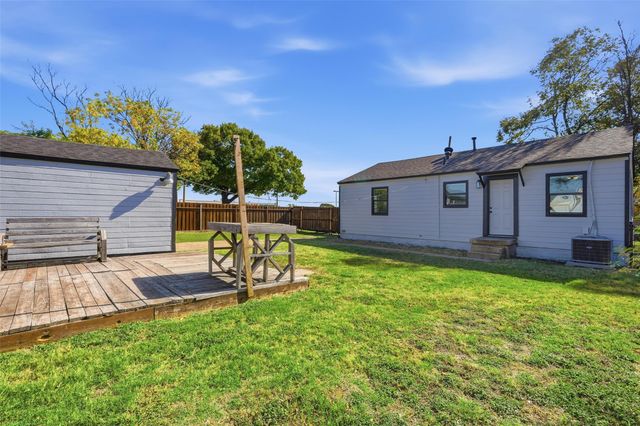 3307 Dawes Drive, Dallas, TX 75211