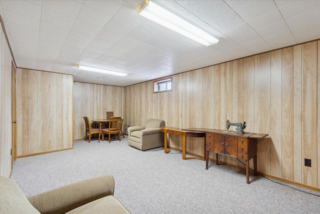 N305 E 2ND Avenue, Brodhead, WI 53520