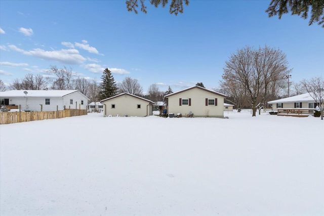 N305 E 2ND Avenue, Brodhead, WI 53520