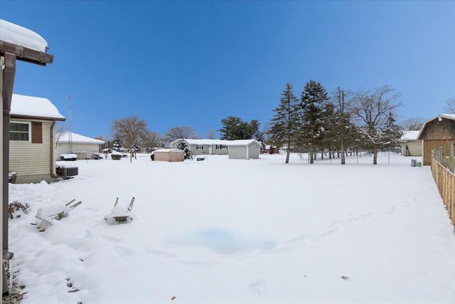 N305 E 2ND Avenue, Brodhead, WI 53520