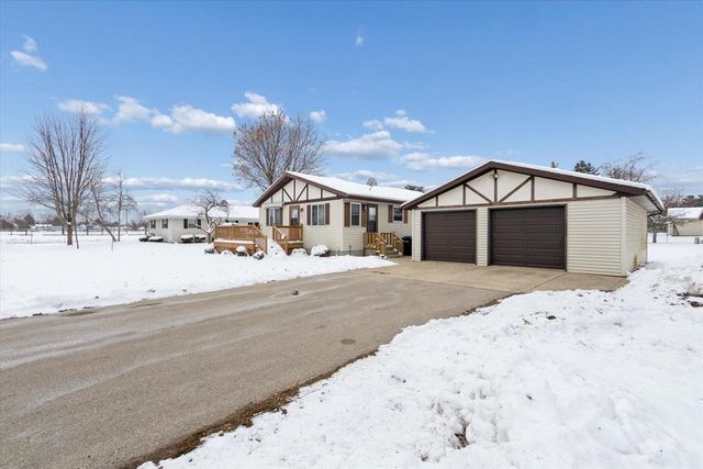 N305 E 2ND Avenue, Brodhead, WI 53520