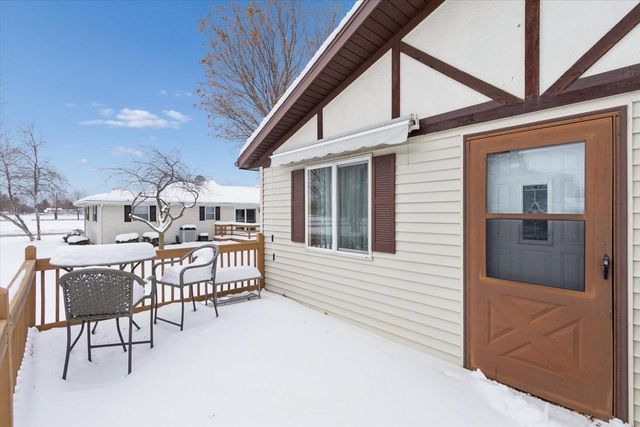 N305 E 2ND Avenue, Brodhead, WI 53520