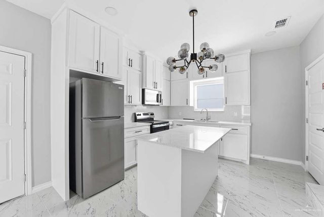 2409 E Viviana, Edinburg, TX 78542