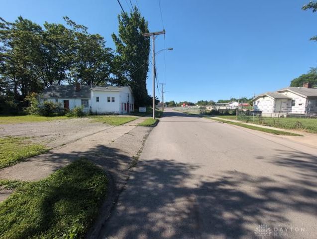 2106 Litchfield Avenue, Dayton, OH 45406