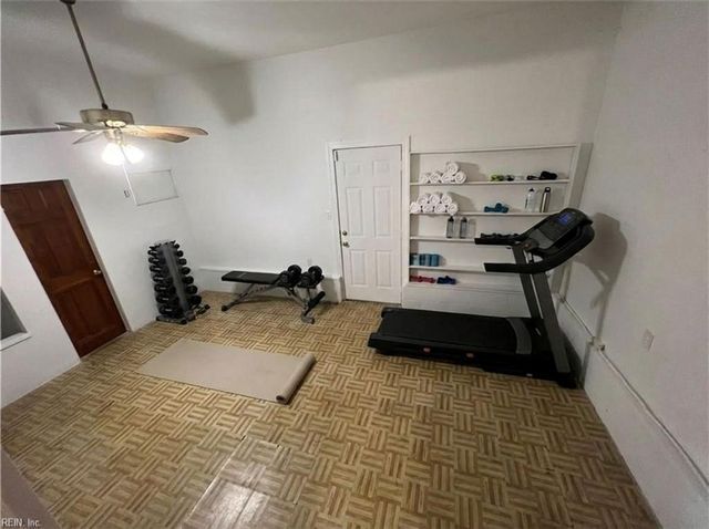 512 Big Bethel RD, Hampton, VA 23666