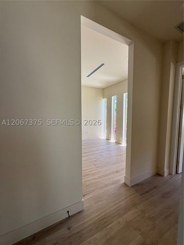 3326 Elizabeth St, Miami, FL 33133