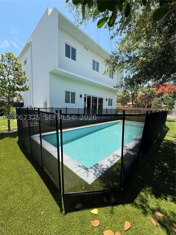 3326 Elizabeth St, Miami, FL 33133
