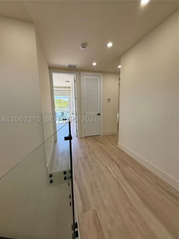 3326 Elizabeth St, Miami, FL 33133