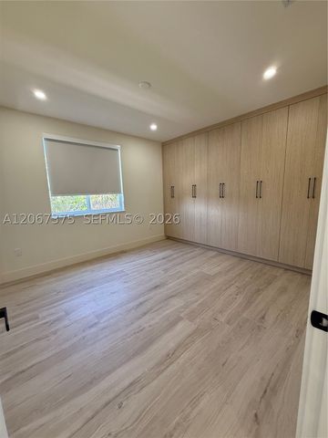 3326 Elizabeth St, Miami, FL 33133
