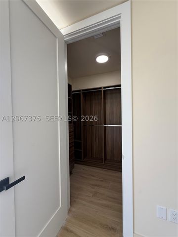 3326 Elizabeth St, Miami, FL 33133