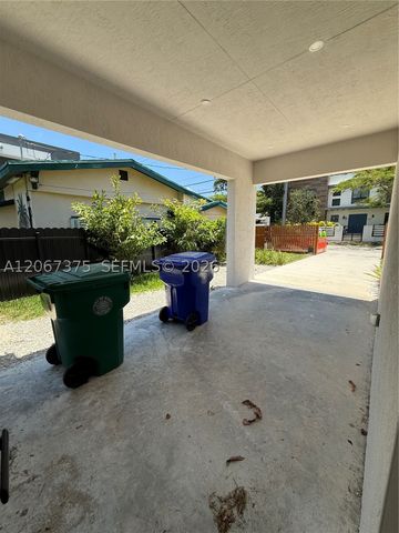 3326 Elizabeth St, Miami, FL 33133