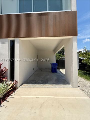 3326 Elizabeth St, Miami, FL 33133