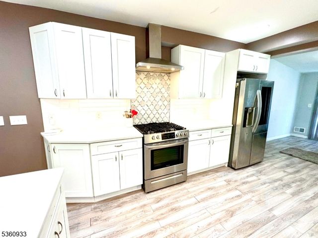 194 Elm Ave, Teaneck Twp., NJ 07666
