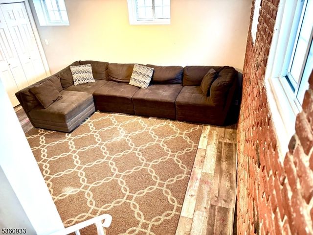 194 Elm Ave, Teaneck Twp., NJ 07666
