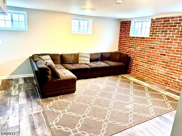 194 Elm Ave, Teaneck Twp., NJ 07666