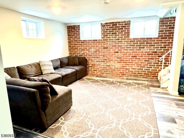 194 Elm Ave, Teaneck Twp., NJ 07666