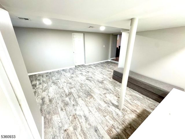 194 Elm Ave, Teaneck Twp., NJ 07666