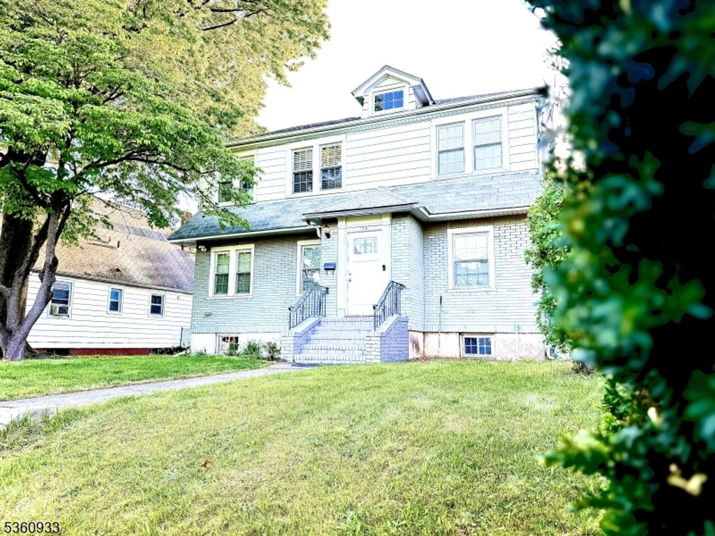 194 Elm Ave, Teaneck Twp., NJ 07666