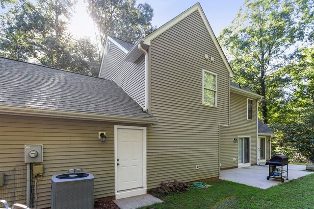 510 Willow Branch Lane, Seneca, SC 29672