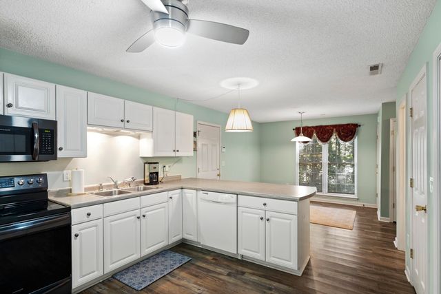 510 Willow Branch Lane, Seneca, SC 29672