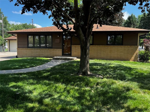 1417 SW Westview Circle, Ankeny, IA 50023