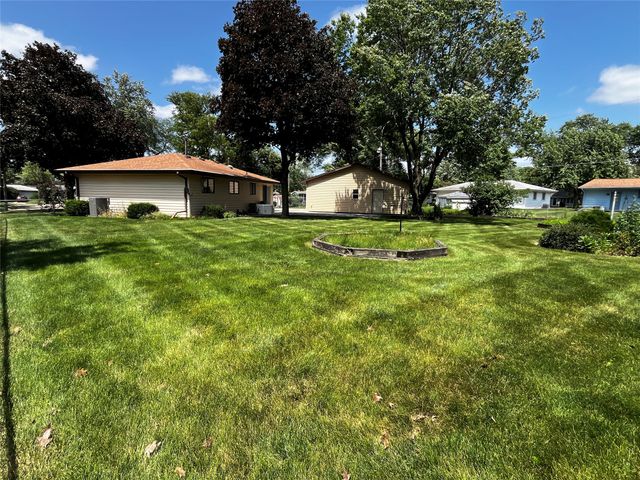 1417 SW Westview Circle, Ankeny, IA 50023