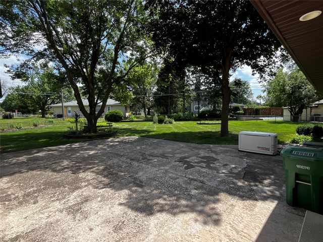 1417 SW Westview Circle, Ankeny, IA 50023