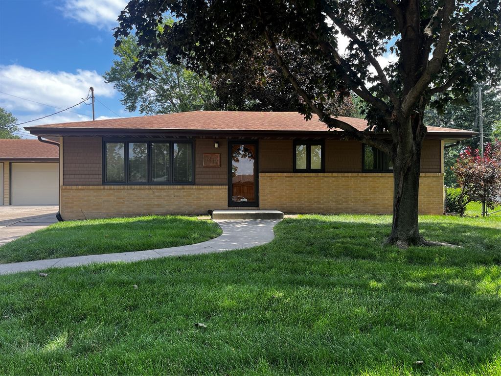 1417 SW Westview Circle, Ankeny, IA 50023