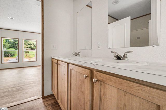 308 Tupelo Way, Liberty, SC 29657