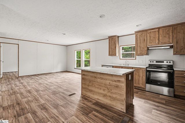 308 Tupelo Way, Liberty, SC 29657