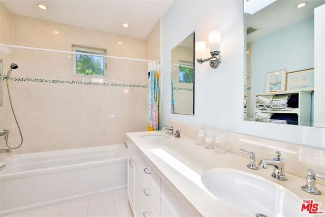 749 Milwood Avenue, Venice, CA 90291