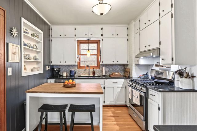 340 6th Avenue S, South Saint Paul, MN 55075