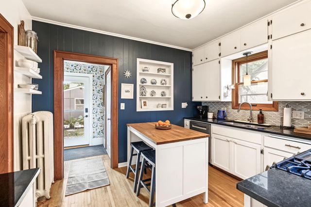 340 6th Avenue S, South Saint Paul, MN 55075