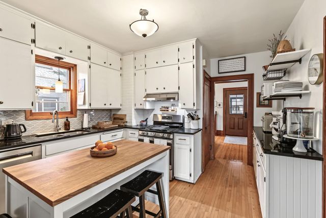 340 6th Avenue S, South Saint Paul, MN 55075