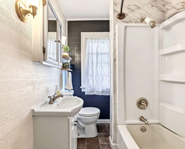 340 6th Avenue S, South Saint Paul, MN 55075