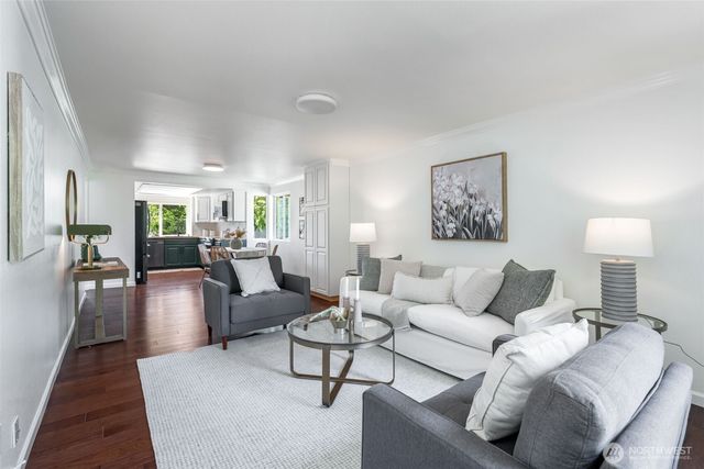 15806 SE 166th Place, Renton, WA 98058