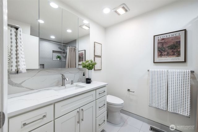 15806 SE 166th Place, Renton, WA 98058