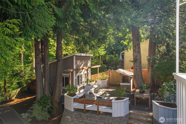 15806 SE 166th Place, Renton, WA 98058