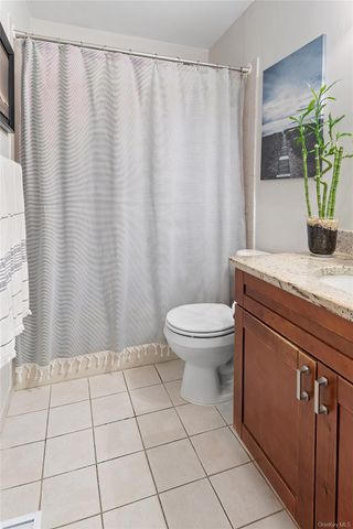 126 Beacon Lane 68, Bronx, NY 10473
