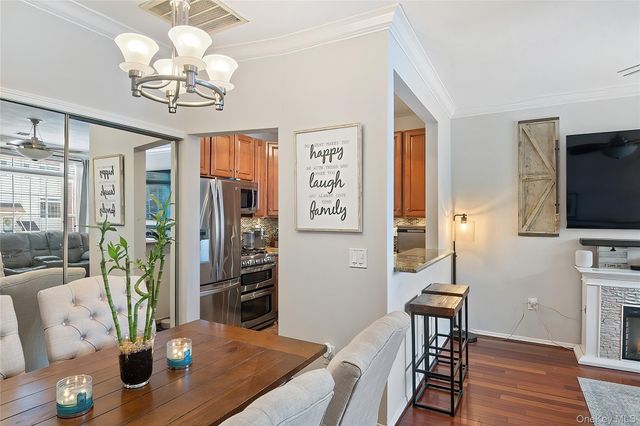 126 Beacon Lane 68, Bronx, NY 10473