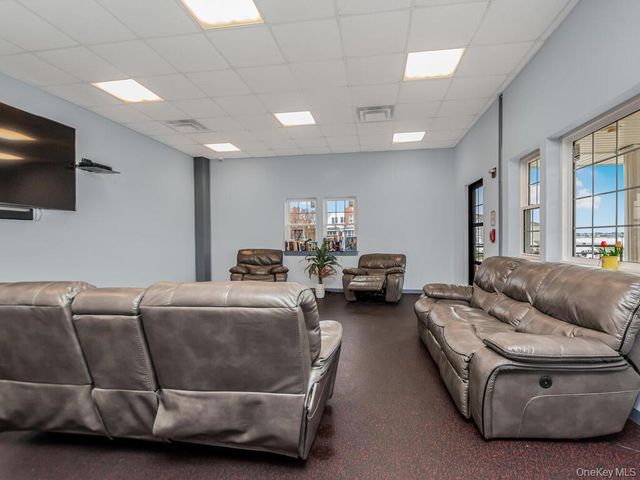126 Beacon Lane 68, Bronx, NY 10473