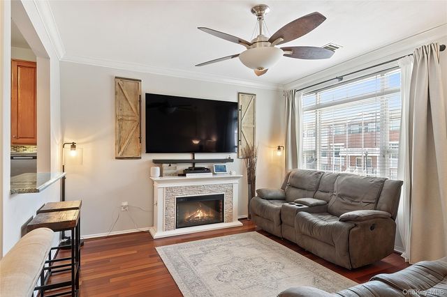126 Beacon Lane 68, Bronx, NY 10473