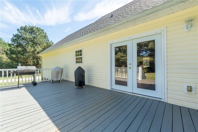 1927 Highway 16 E, Jackson, GA 30233