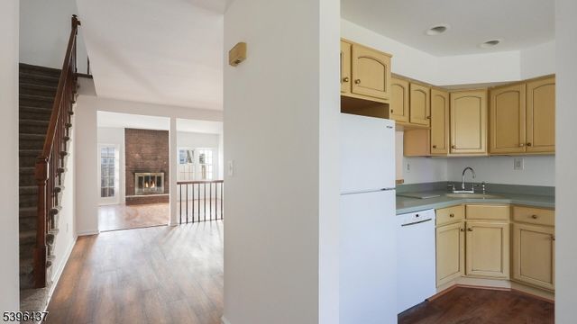 704 Marlborough Common, Hillsborough Twp., NJ 08844