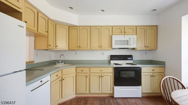 704 Marlborough Common, Hillsborough Twp., NJ 08844