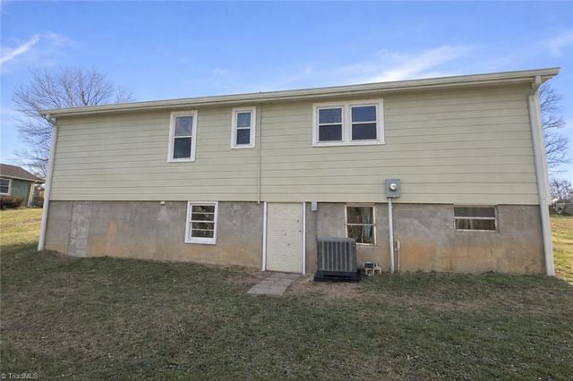 333 Sandy Flats Road, North Wilkesboro, NC 28659